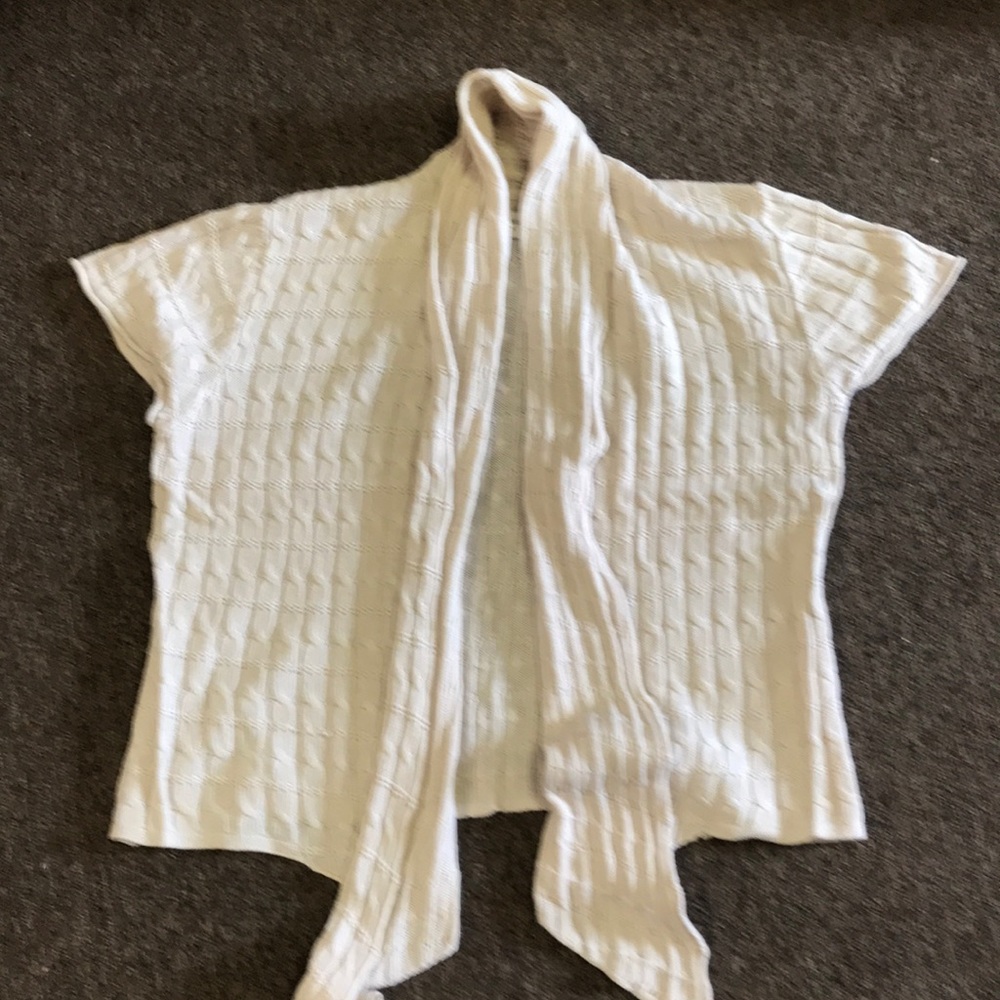 Sweater - Picture 4 of 4